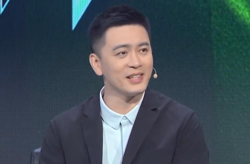 多名网友吐槽iPhone 18 Pro Max定格照泛绿斑!苹果客服回应